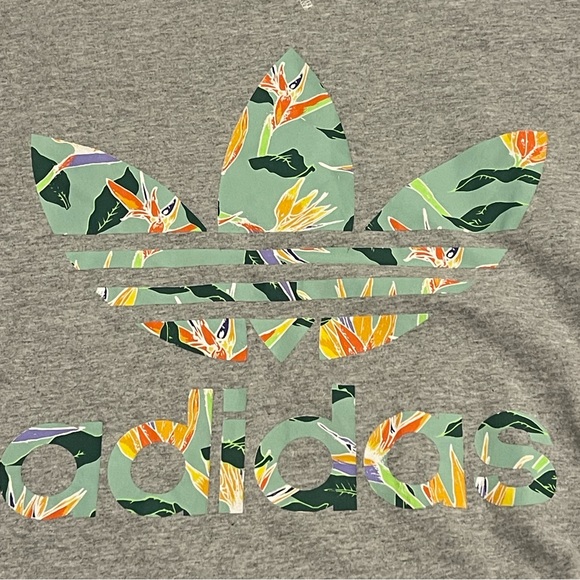 Vintage Adidas Graphic Tee - Picture 5 of 5